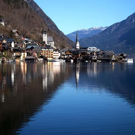 Marie A Hallstatt